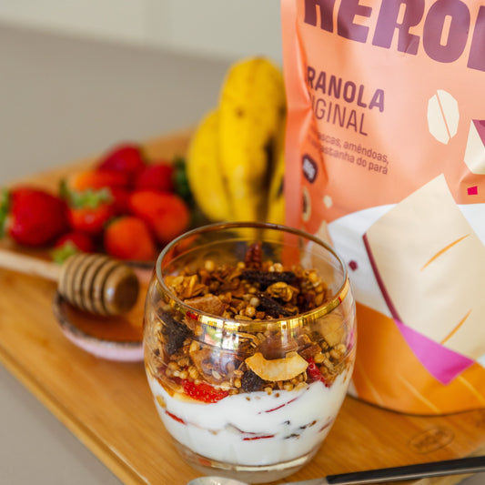 Parfait morango com Granola Heroica